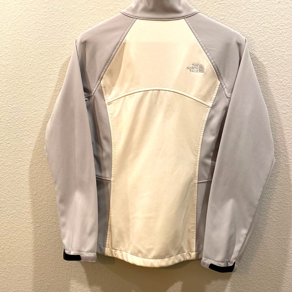 The North Face Shellrock Jacket - Picture 2 of 8